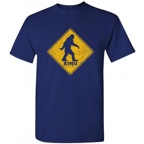 Bigfoot Crossing - Sasquatch Squatchin' Gag T-Shirt