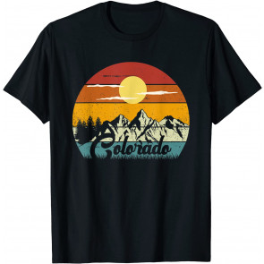 Colorado Distressed Retro Vintage Mountains Nature Camping T-Shirt
