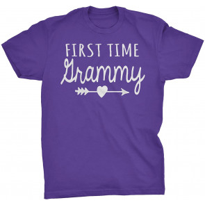 Gift For Grammy - First Time Grammy - New Grandparent  T-Shirt