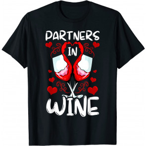 Partners In Wine Christmas Gift For Drinking Partners T-Shirt