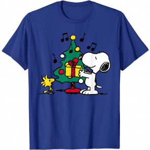 Peanust Snoopy And Woodstock Holiday Christmas Tree T-Shirt