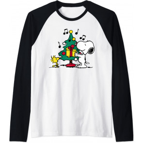 Peanust Snoopy And Woodstock Holiday Christmas Tree T-Shirt
